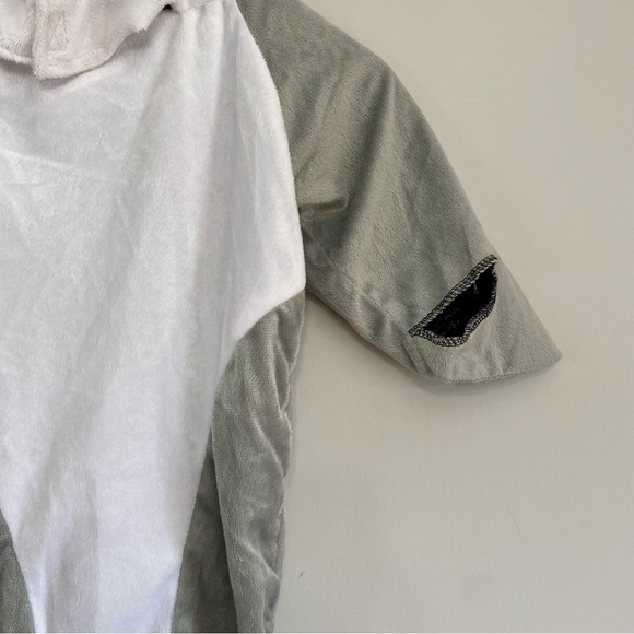 Underwraps Baby Shark Infant Costume - Picture 6 of 13